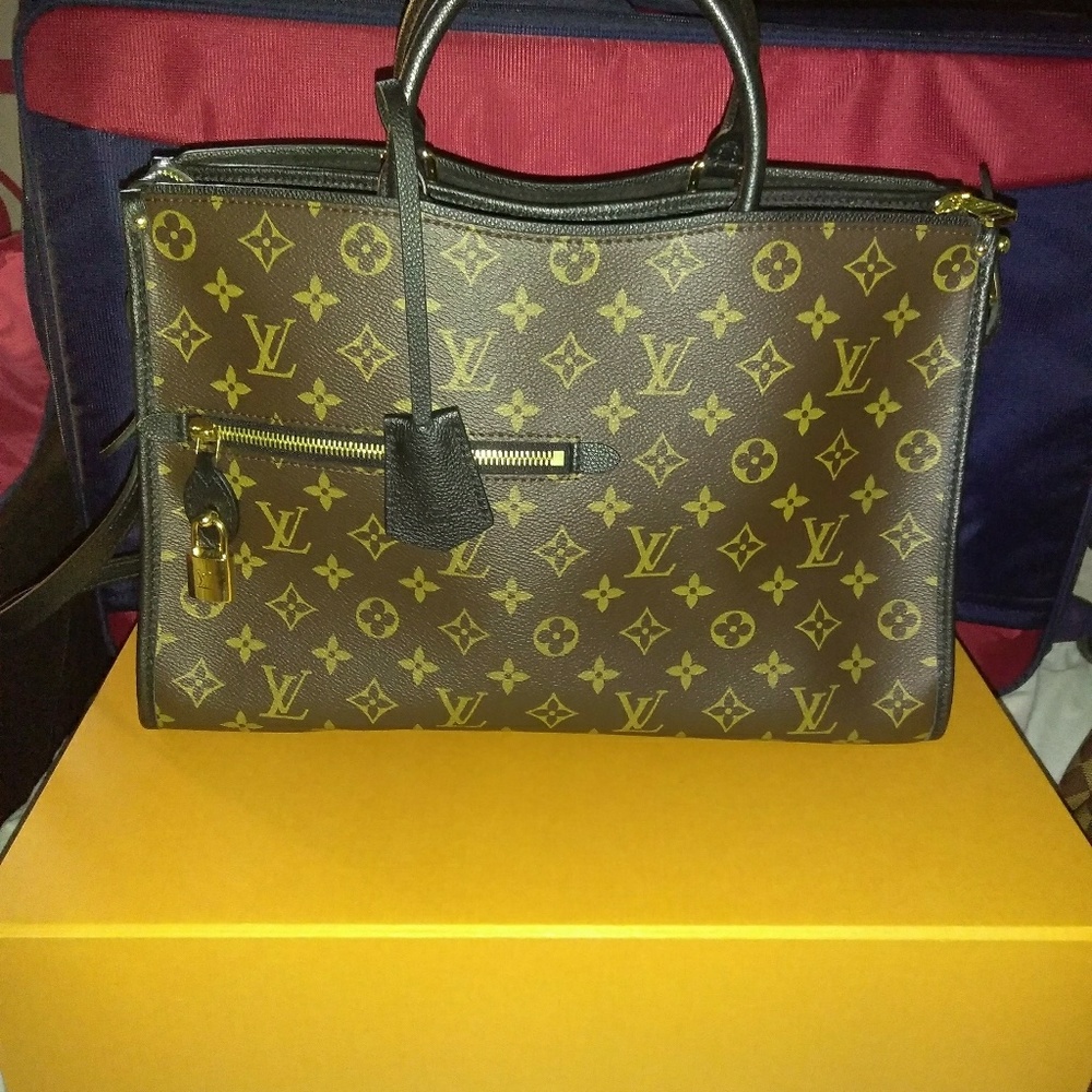Louis vuitton popincourt MM mng noir